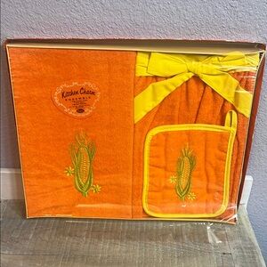NIB VTG Sayco Orange and Yellow Kitchen  Charm Ensemble- made In USA